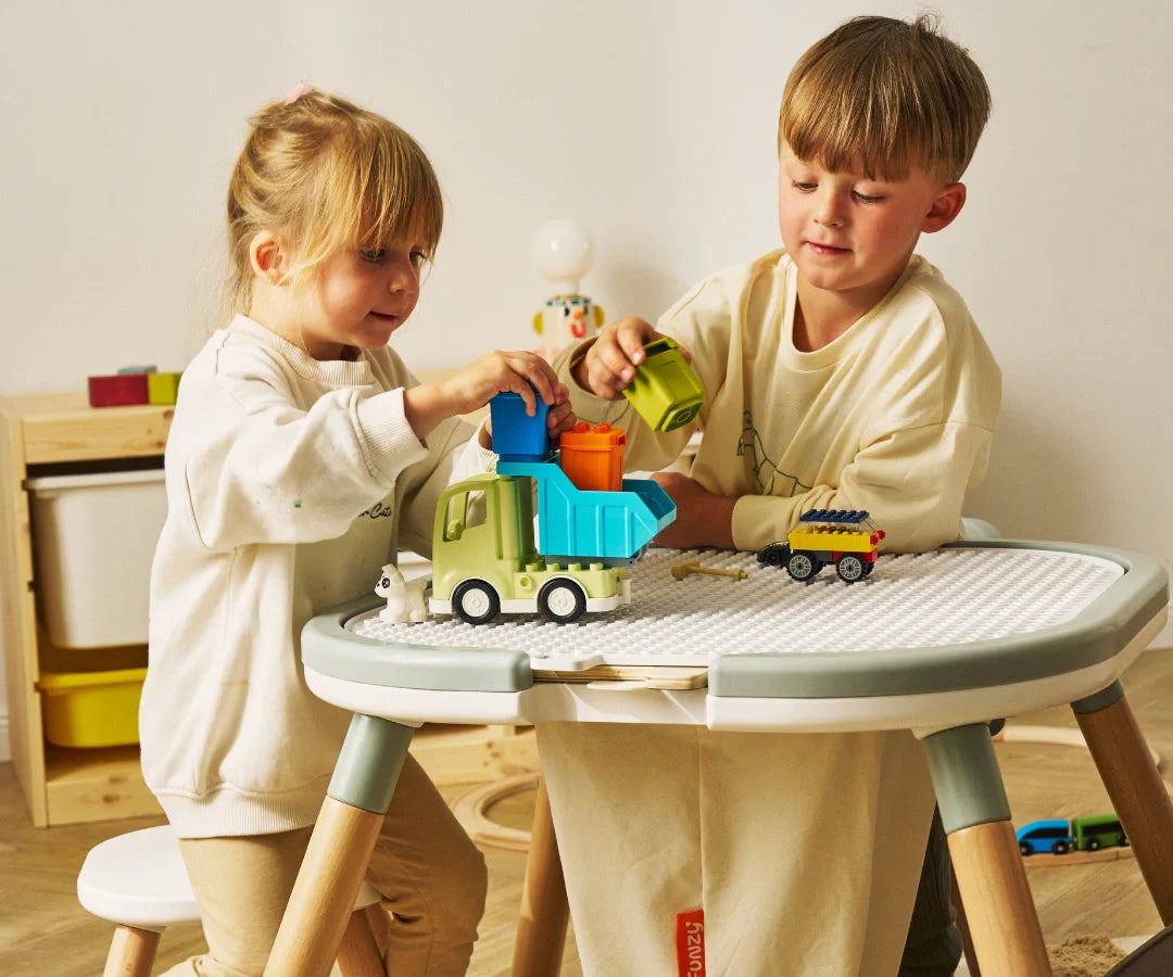 Spieltisch & Stuhl Set