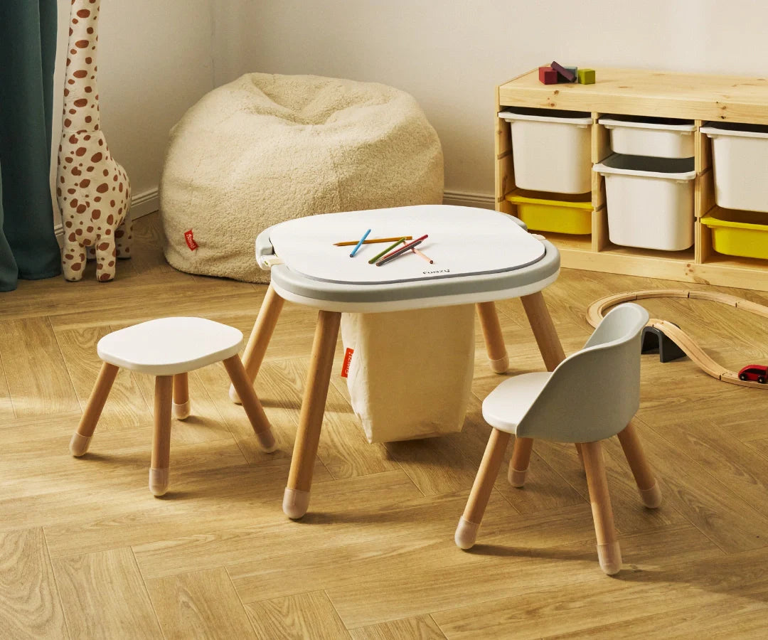 Spieltisch Stuhl