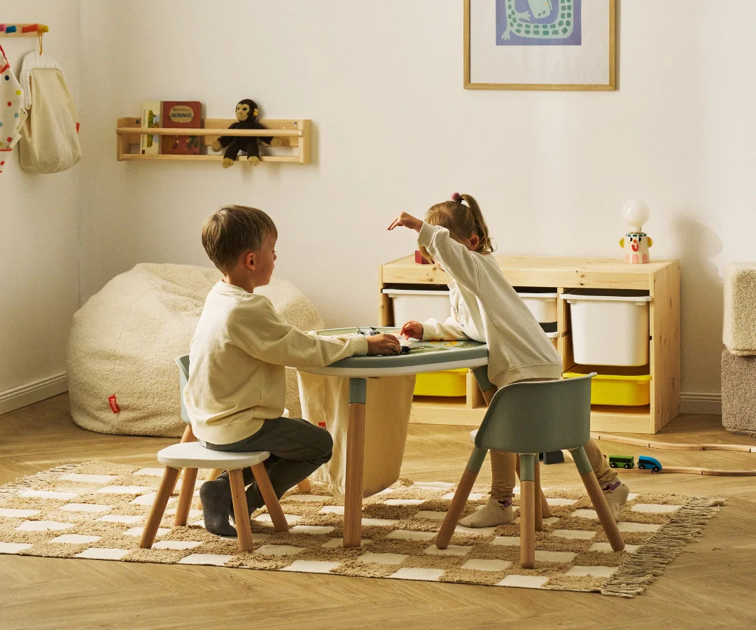 Spieltisch Stuhl