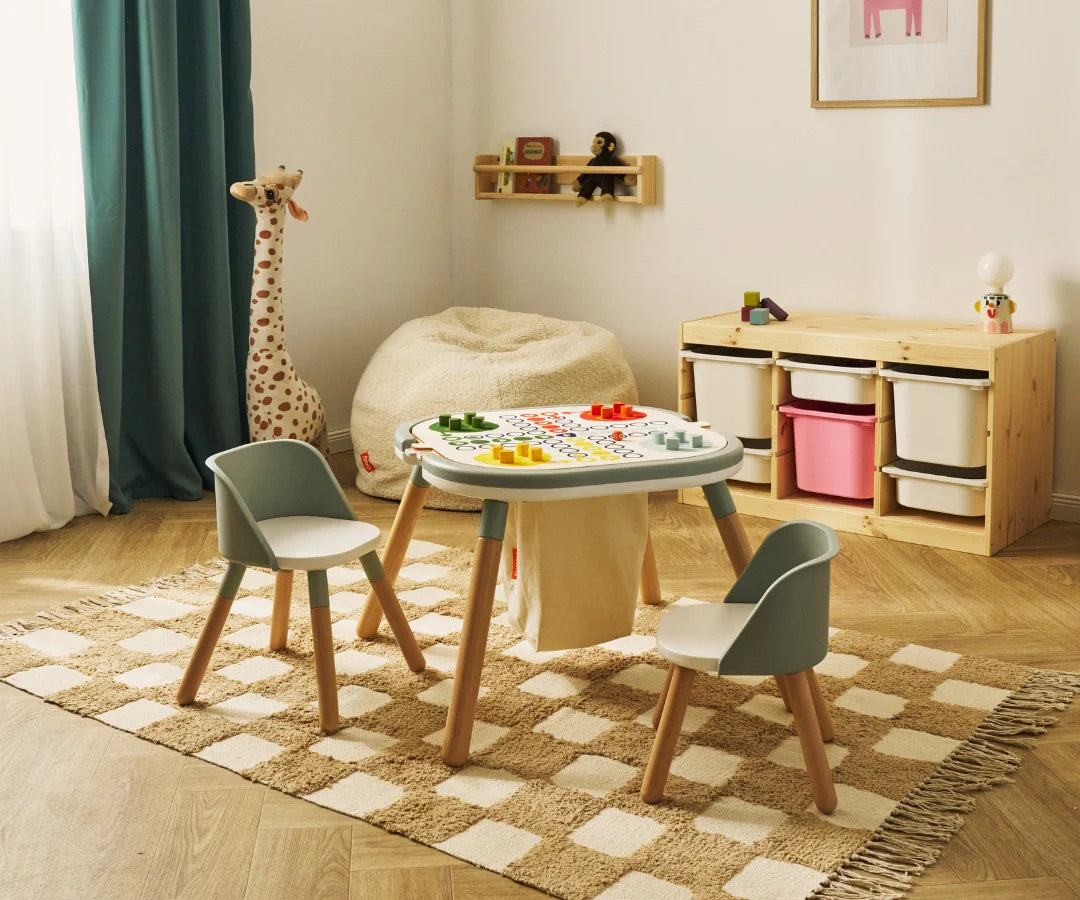 Spieltisch Stuhl